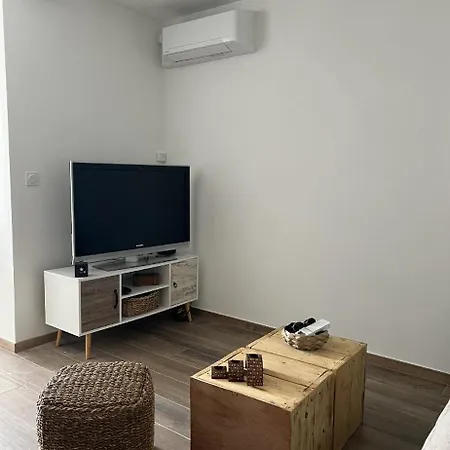 Magnifique En Bord De *